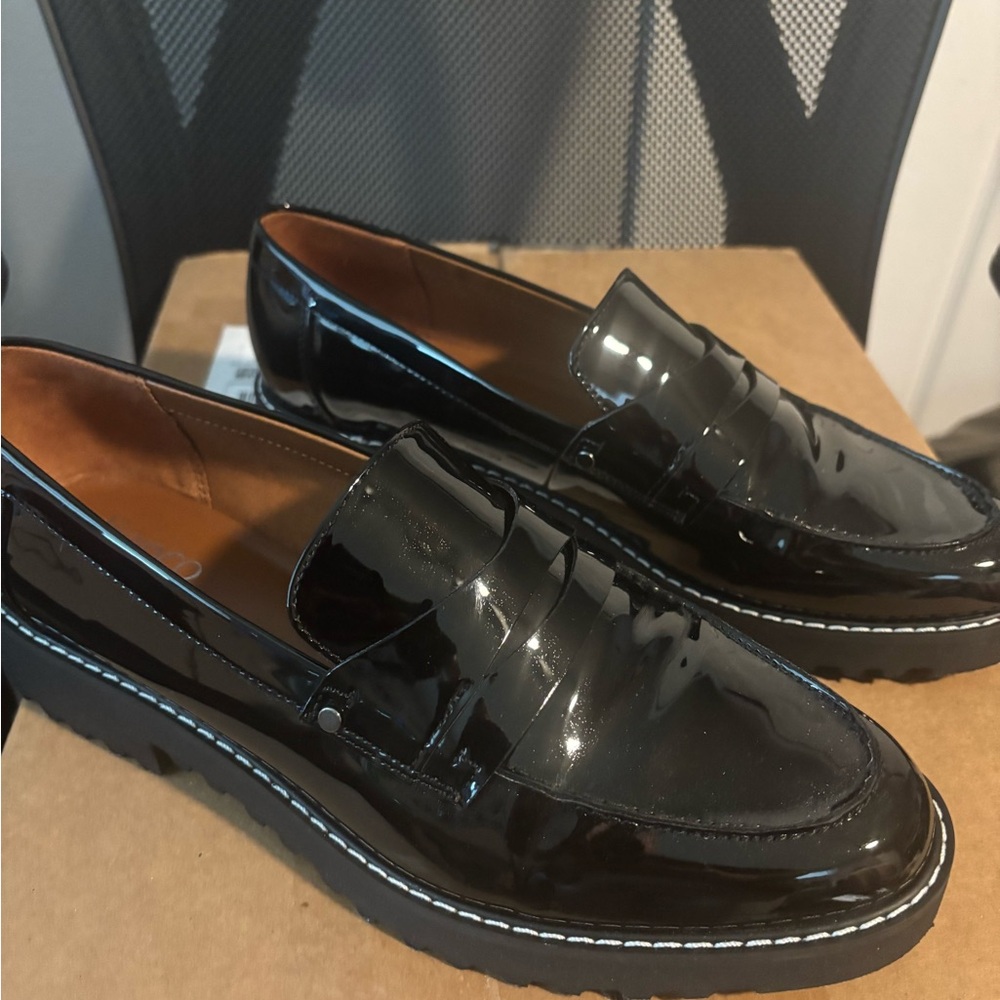 Great used condition- Franco Sarto Black Patent Leather Loafers